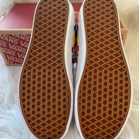 Men’s Vans Shoes - Picture 7 of 12